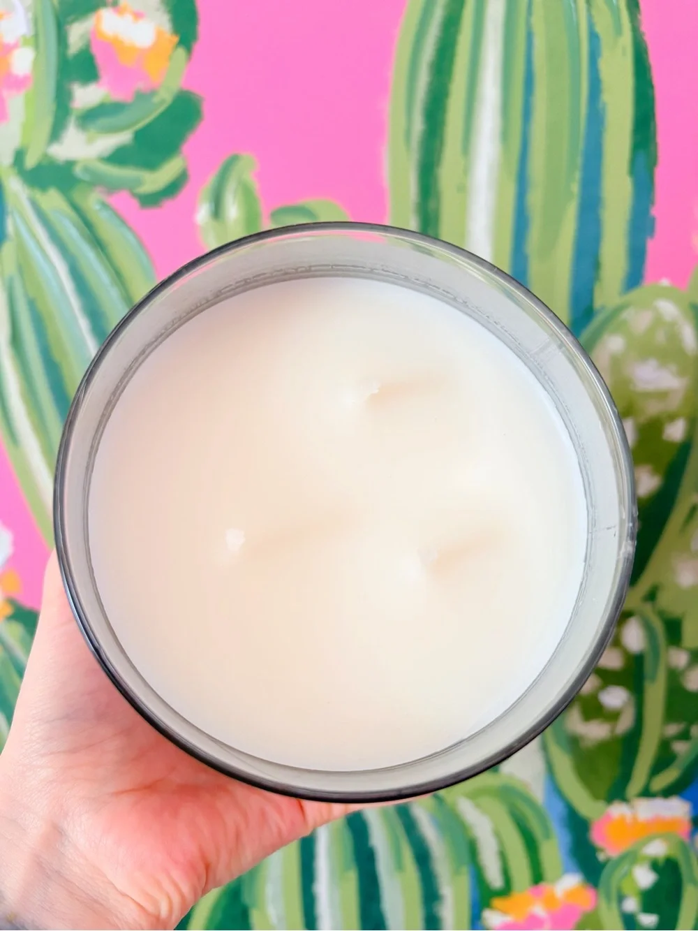 Bath & Body Works Vanilla Coconut 3-Wick Candle 🥥🤍✨ - Picture 3 of 3